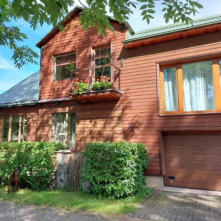 Gyvenimas sodyboje Quiet Place *